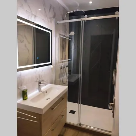 3 Chambres, 3 Salles D'eau * 圣埃尔布兰