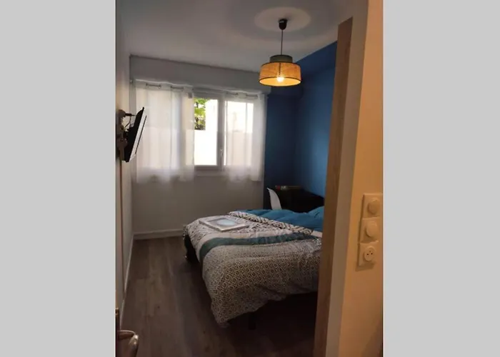 3 Chambres, 3 Salles D'eau Appartement *